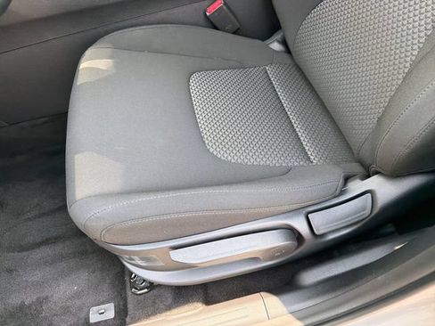 New 2026 Kia Sportage LX FWD image 20