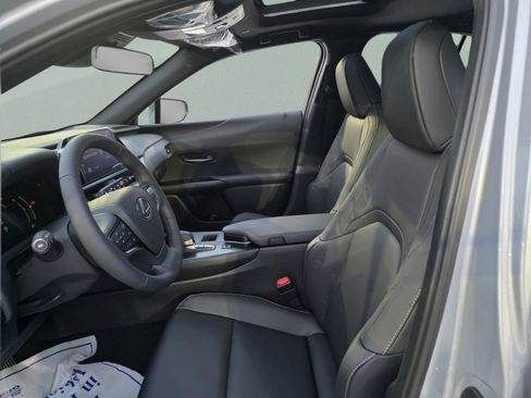 New 2026 Lexus UX 300h FWD image 12