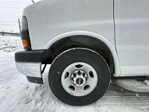Used 2023 GMC Savana 2500 w/ Driver Convenience Package image 20