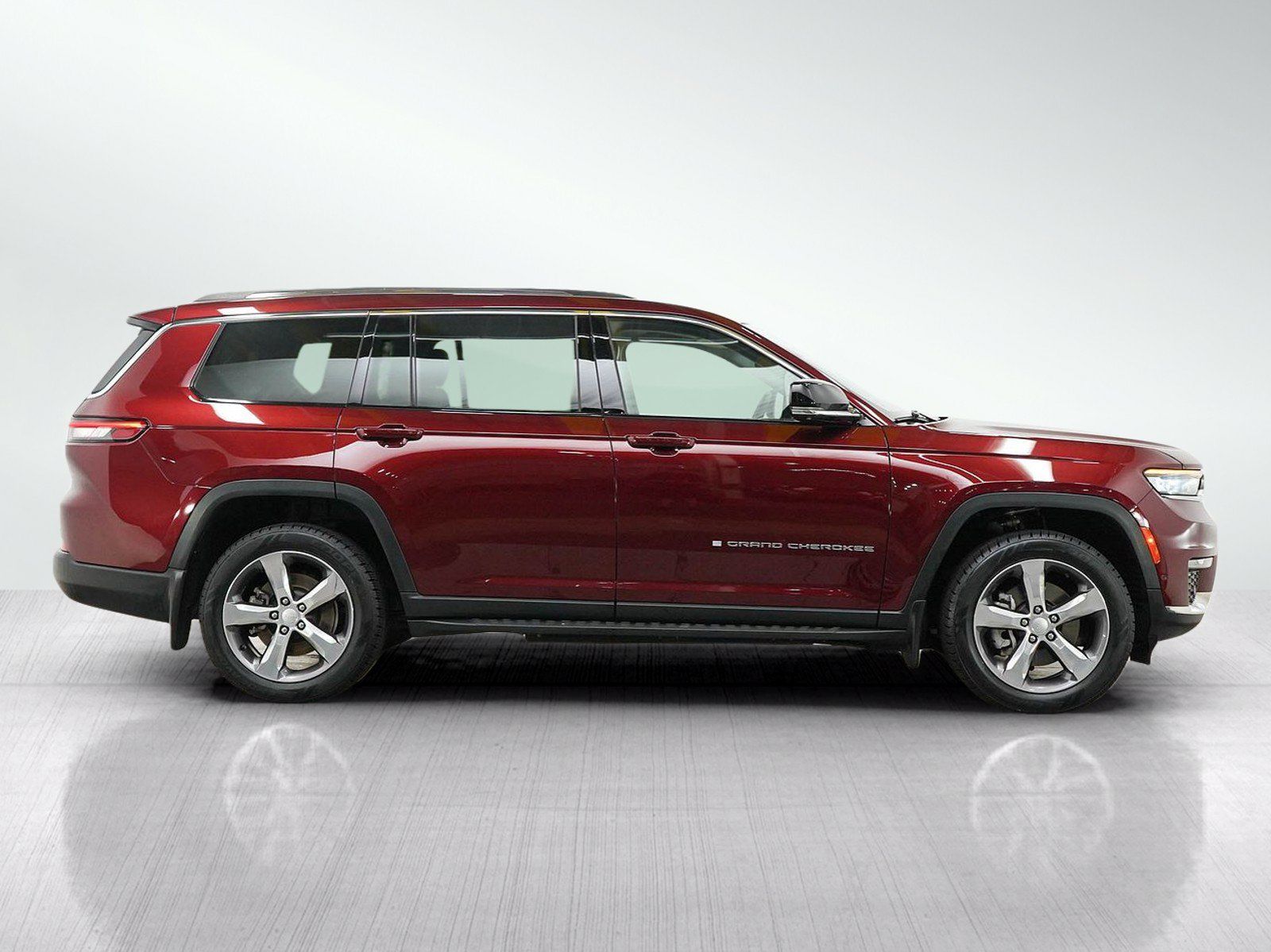 Used 2021 Jeep Grand Cherokee L Limited w/ Luxury Tech Group II AWD/4WD image 6
