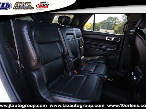 Used 2020 Ford Explorer XLT w/ Equipment Group 202A AWD/4WD image 15