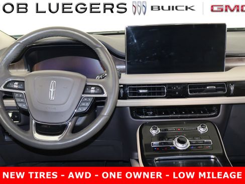 Used 2022 Lincoln Nautilus Reserve image 15