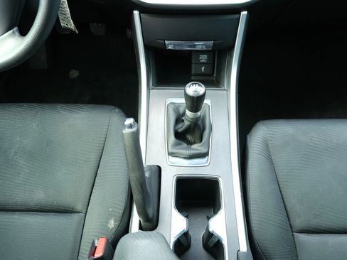 Used 2014 Honda Accord LX image 25