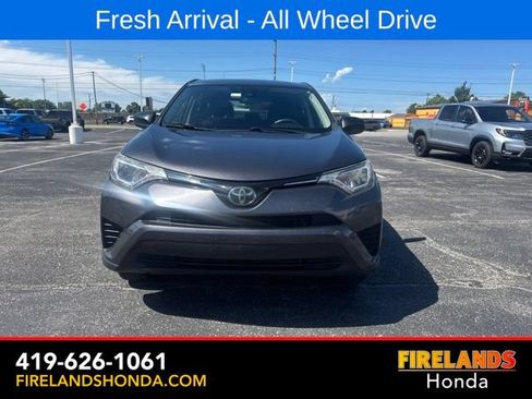 Used 2018 Toyota RAV4 LE w/ All Weather Liner Package AWD/4WD image 10