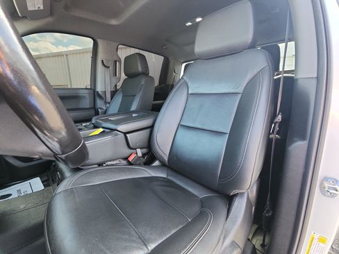 Used 2021 Chevrolet Silverado 1500 LT AWD/4WD image 21