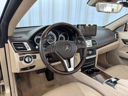 Used 2015 Mercedes-Benz E 400 Cabriolet image 4