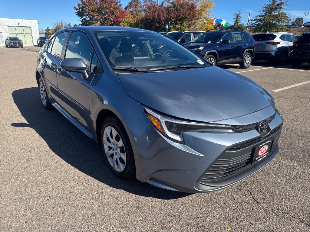 Used 2026 Toyota Corolla LE AWD/4WD image 9