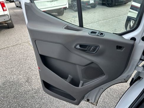 Used 2023 Ford Transit 250 148 High Roof AWD image 23