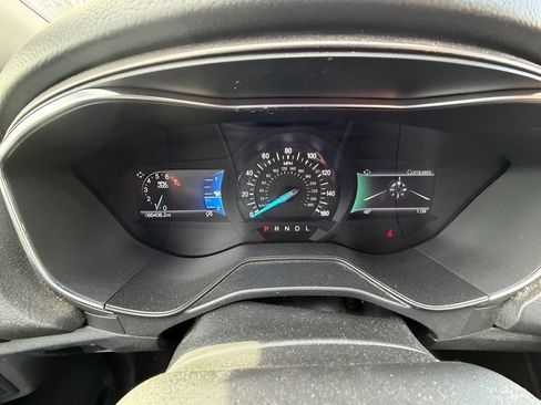 Used 2020 Ford Fusion SE image 14