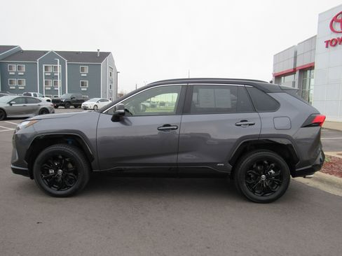Used 2024 Toyota RAV4 XSE w/ Advanced Technology Package image 9