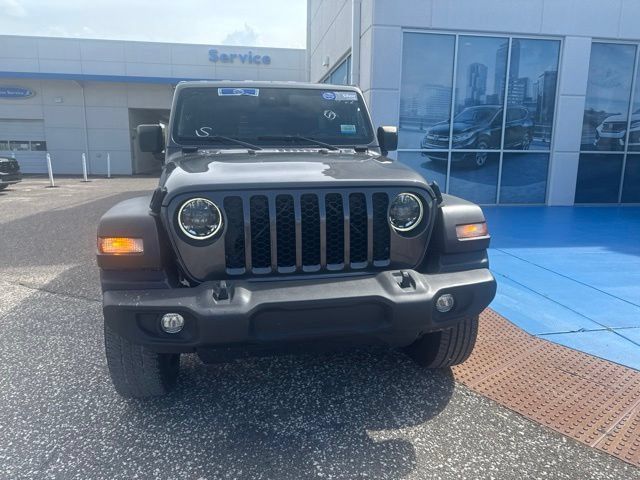 Used 2024 Jeep Wrangler Unlimited Sport AWD/4WD image 6
