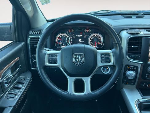Used 2015 RAM 1500 Laramie w/ Convenience Group AWD/4WD image 13