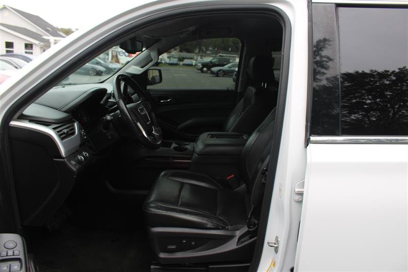 Used 2017 GMC Yukon XL SLT AWD/4WD image 10