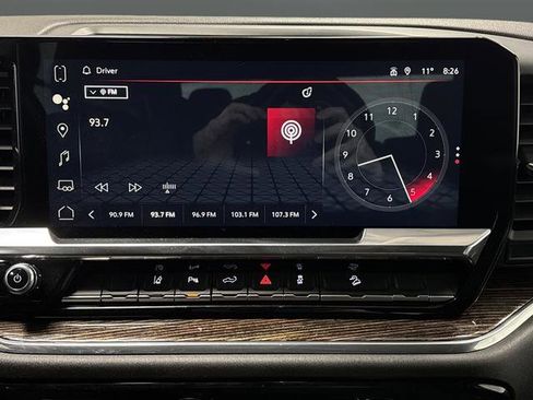 Used 2024 GMC Sierra 2500 SLE image 17