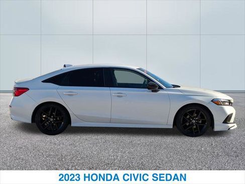 Used 2023 Honda Civic Sport image 6
