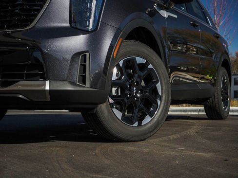 New 2026 Kia Sorento S image 6