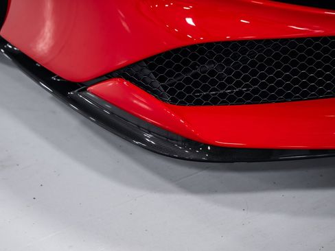 Used 2024 Ferrari SF90 Spider image 30