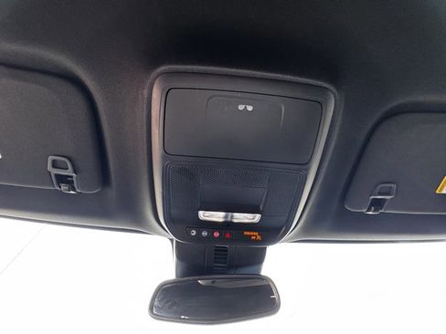 Used 2025 Buick Enclave Preferred image 23