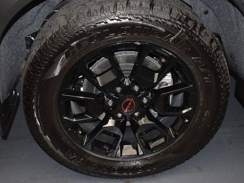 New 2026 Nissan Armada PRO-4X w/ Captain's Chari Seat Package image 5