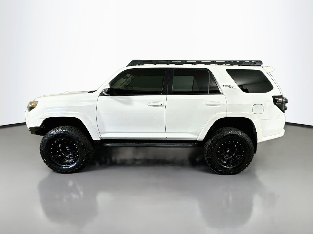 Used 2021 Toyota 4Runner TRD Off-Road AWD/4WD image 4