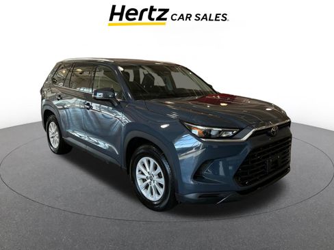 Used 2025 Toyota Grand Highlander FWD image 1