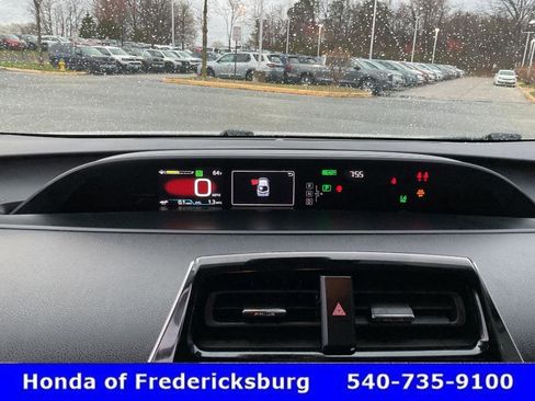 Used 2019 Toyota Prius Prime Plus image 32