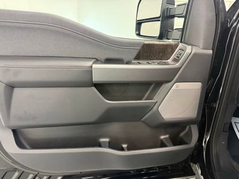 New 2026 Ford F250 Lariat w/ Black Appearance Package AWD/4WD image 11