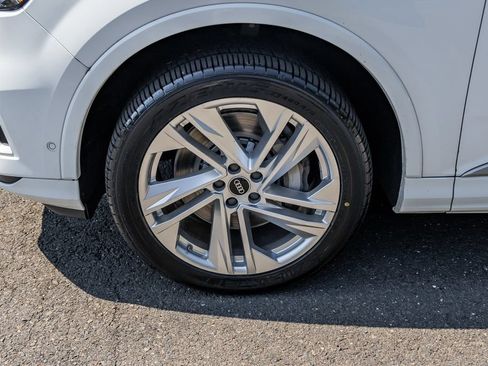 Used 2023 Audi Q7 3.0T Premium Plus AWD/4WD image 13