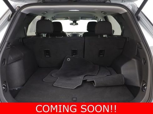 Used 2023 Chevrolet Equinox LT image 16