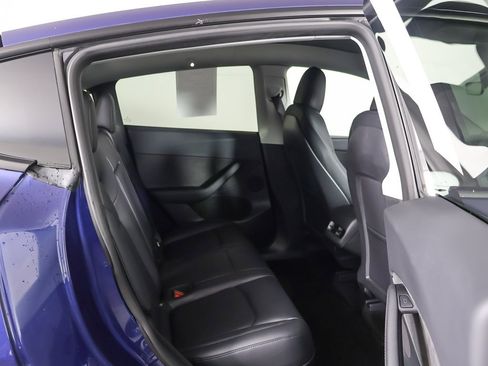 Used 2023 Tesla Model Y Performance image 32