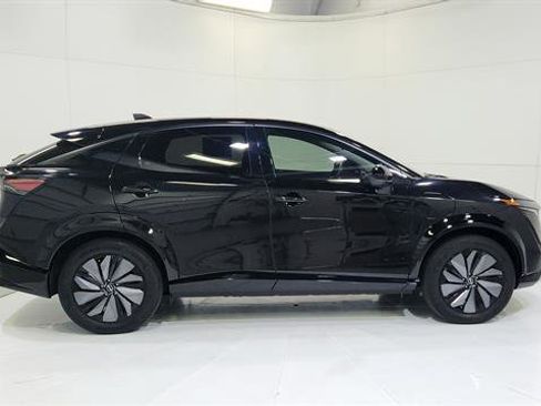 Certified 2023 Nissan Ariya AWD image 9