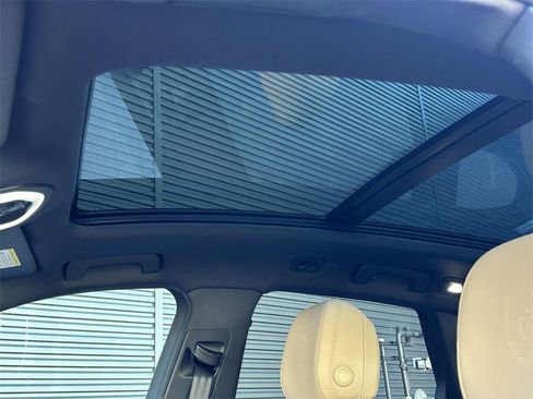 Used 2025 Porsche Macan image 7