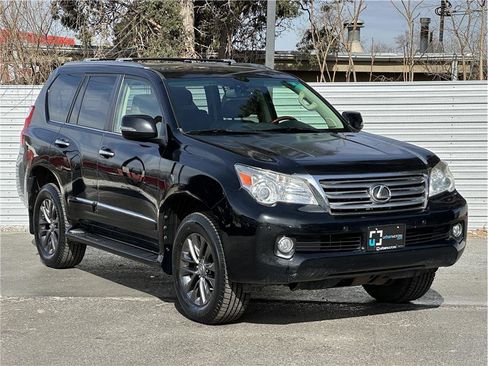 Used 2013 Lexus GX 460 image 8