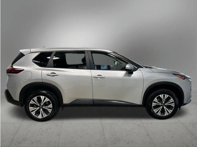 Used 2023 Nissan Rogue SV AWD/4WD image 6