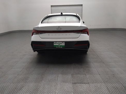 Used 2025 Hyundai Elantra SEL FWD image 7