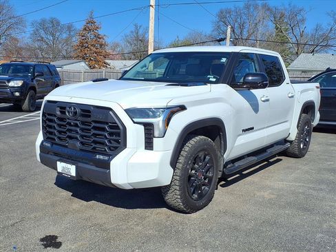 Used 2024 Toyota Tundra Limited w/ TRD Off-Road Package image 29