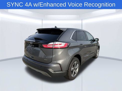Used 2024 Ford Edge SEL w/ Convenience Package AWD/4WD image 3