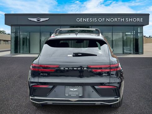 Certified 2026 Genesis GV70 2.5T Advanced AWD/4WD image 6