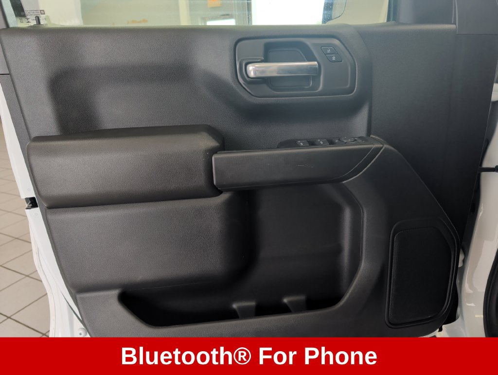 Used 2025 Chevrolet Silverado 1500 Custom Trail Boss AWD/4WD image 17