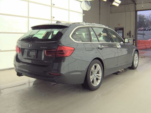 Used 2018 BMW 330i xDrive Wagon w/ Executive Package image 2