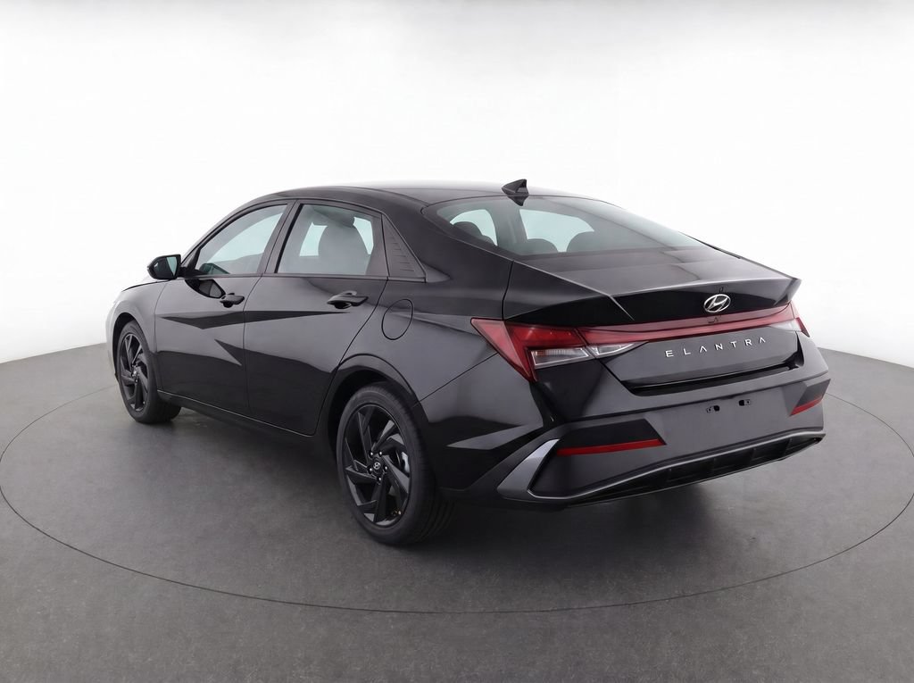 New 2026 Hyundai Elantra Sport FWD image 3