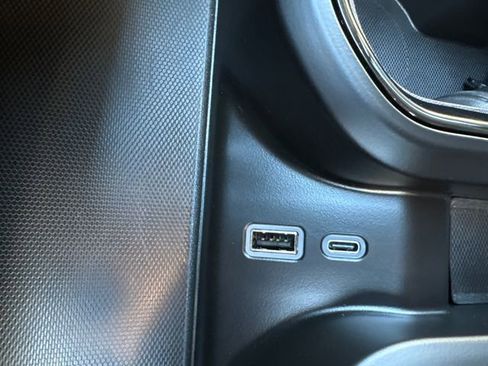 Used 2024 GMC Sierra 1500 AT4 w/ AT4 Preferred Package image 34