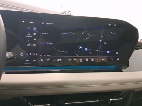 Used 2025 Audi Q6 e-tron Premium Plus image 23