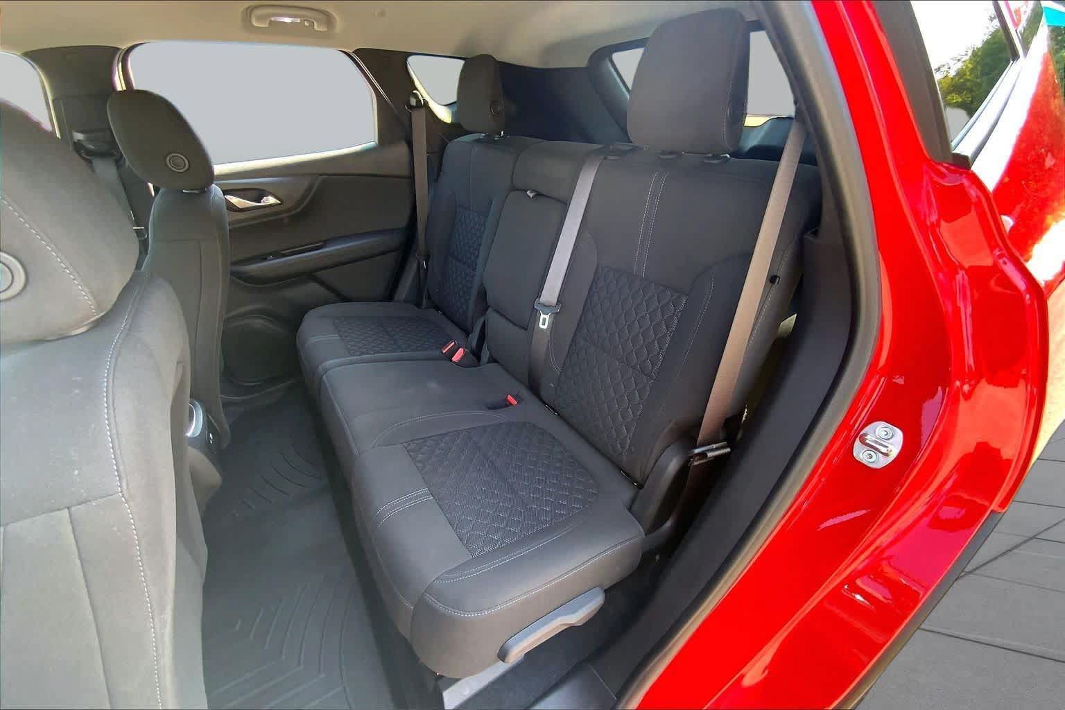 Used 2019 Chevrolet Blazer LT FWD image 21