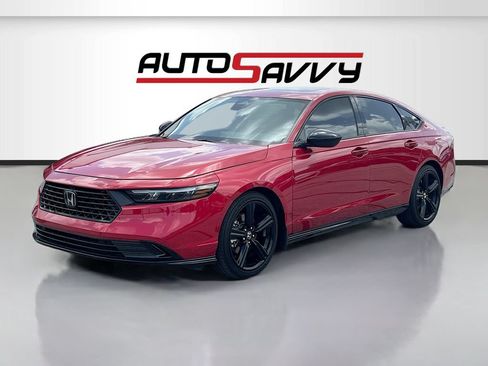 Used 2025 Honda Accord Sport image 3