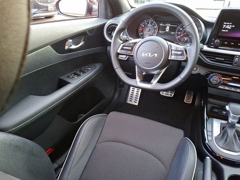 Used 2023 Kia Forte GT-Line image 14