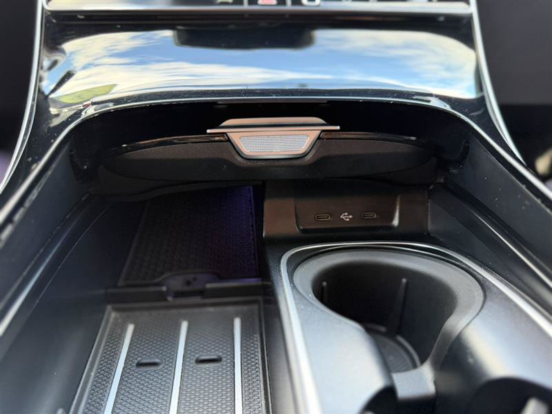 Used 2022 Mercedes-Benz S 580 4MATIC Sedan w/ Rear Seat Package image 39