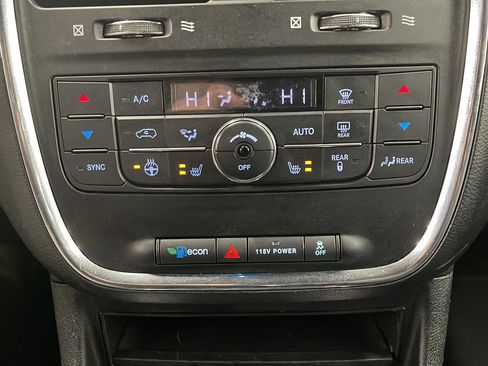 Used 2020 Dodge Grand Caravan GT image 16