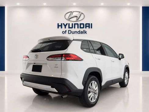 Used 2023 Toyota Corolla Cross LE AWD/4WD image 3