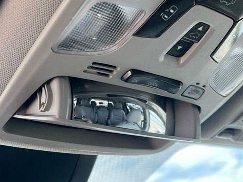 Used 2018 Toyota Sienna XLE w/ XLE Navigation Package FWD image 36